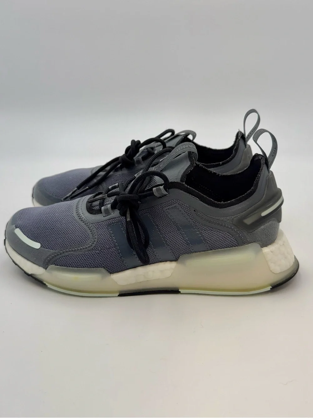 adidas NMD V3 Men’s Low Top Lace-Up Athletic Sneakers Onix/Ice Mint GZ4353